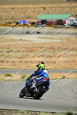 media/Apr-13-2025-TrackXperience (Sun) [[fb1ef998a6]]/Level 2 (Intermediate)/Turn 2 (Session 5)/